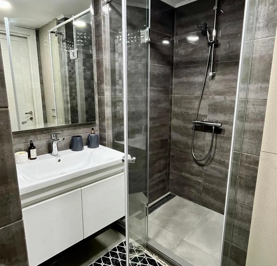 Cozy Apartment In Palace Batumi 0*,  Georgia